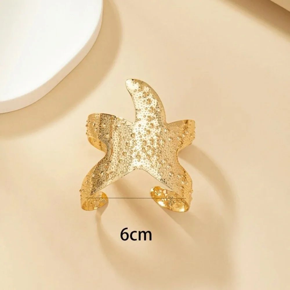 - Starfish cuff bracelet ⭐️ - Picture 4 of 4